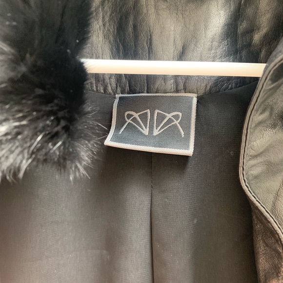 Asudari leather coat